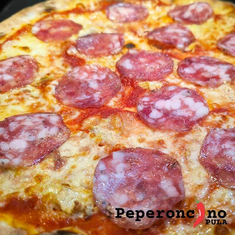 Pizza Pancettosa, najbolja pizza sa salaminom od pancete u Puli
